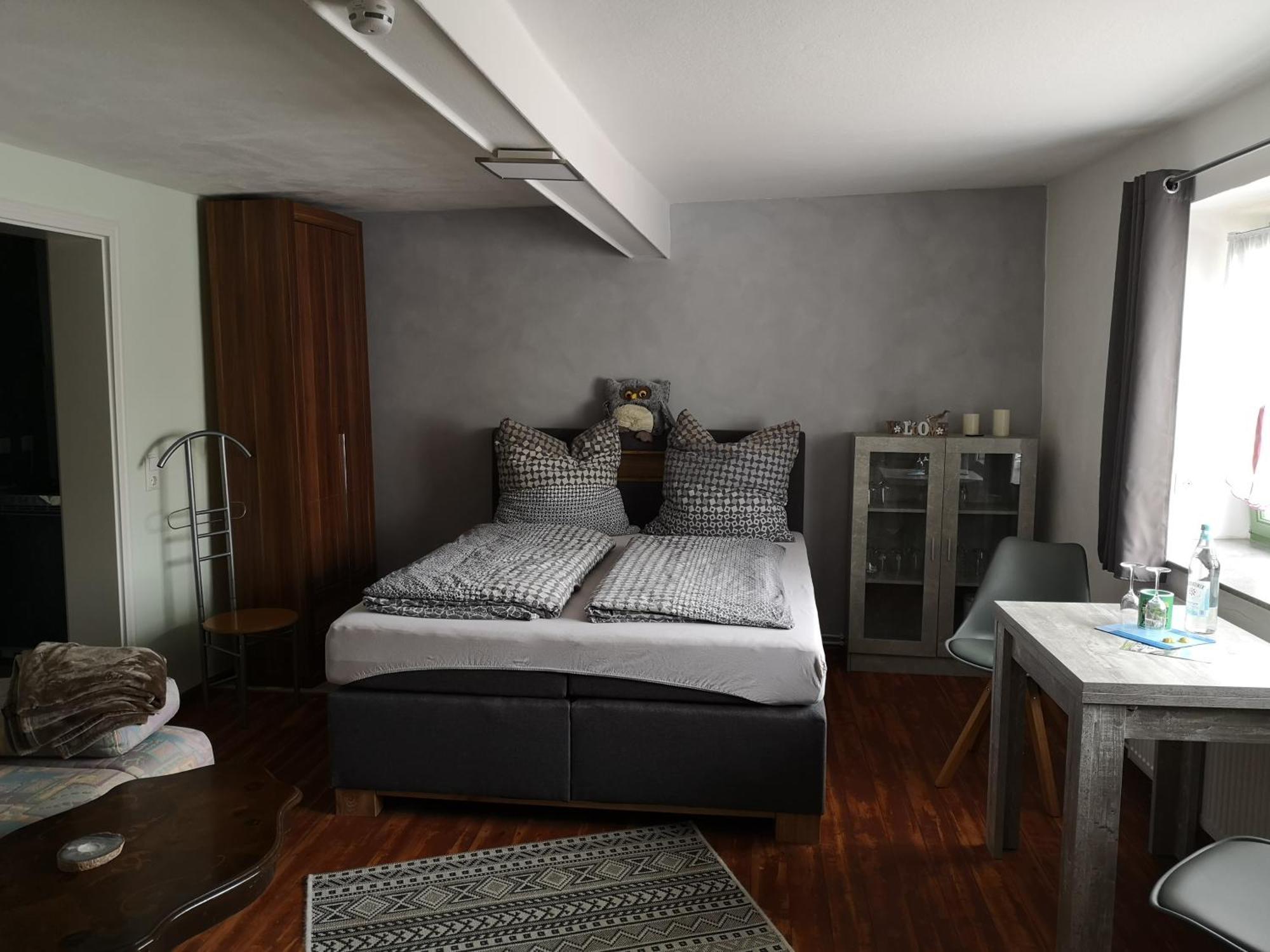 Apartment Am Stadtturm Freyburg Esterno foto